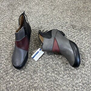 Aetrex Samantha Leather Ankle Boots Patchwork Gray Black Red Zip 8.5 NEW READ